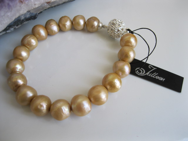 Gold Pearl Classical Bracelet BBC004