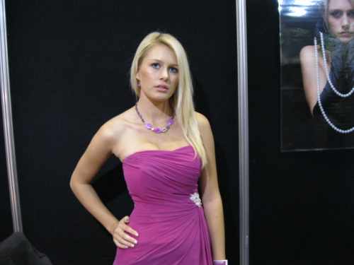 Josie Fuschia Jewellery